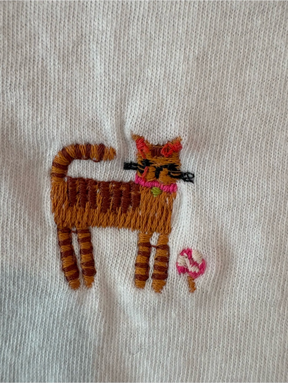 Natural Life Fave Little Things embroidered t-shirt featuring cats and dogs. - Picture 16 of 16